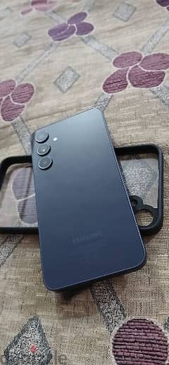 SAMSUNG A35 سامسونج