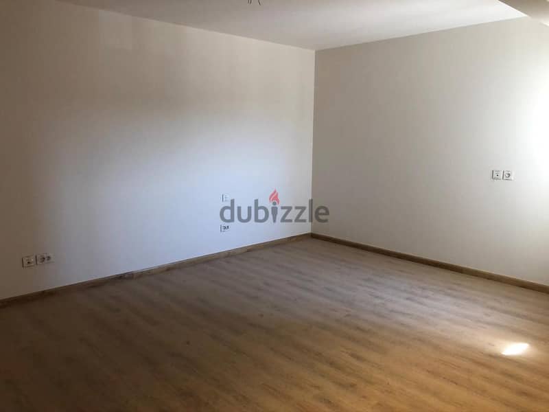 2 Bedrooms Ground Apartment in CFC New Cairo 5