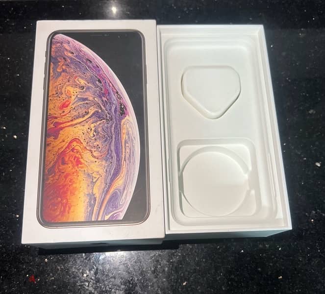 ايفون اكس ماكس iPhone Xs Max 4