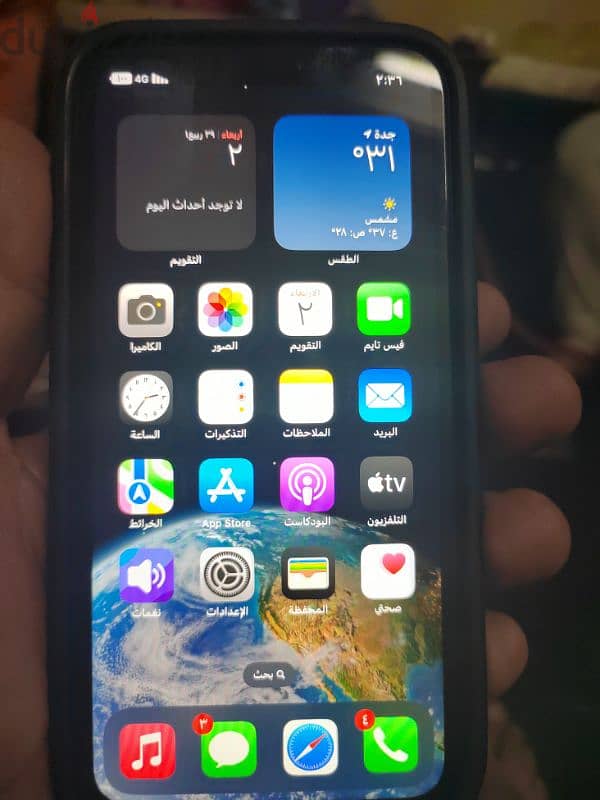 ايفون 11 12