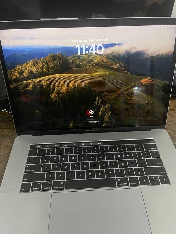 Macbook pro i9  2019  Touch Bar 10