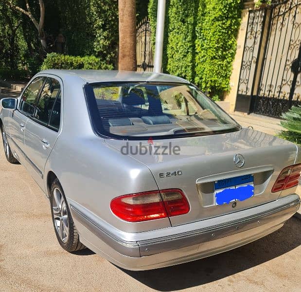 Mercedes-Benz E240 2001 10