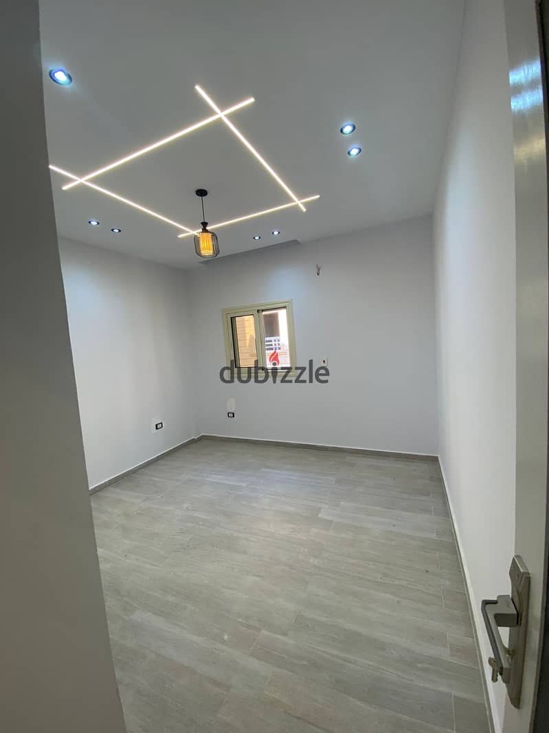 Apartment for sale in Investors Area 180m Ground Floor With Garden Fully Finished 4