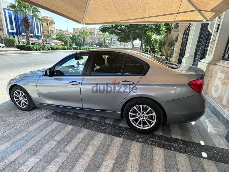 BMW 318 2019 Exclusive 64KM 6