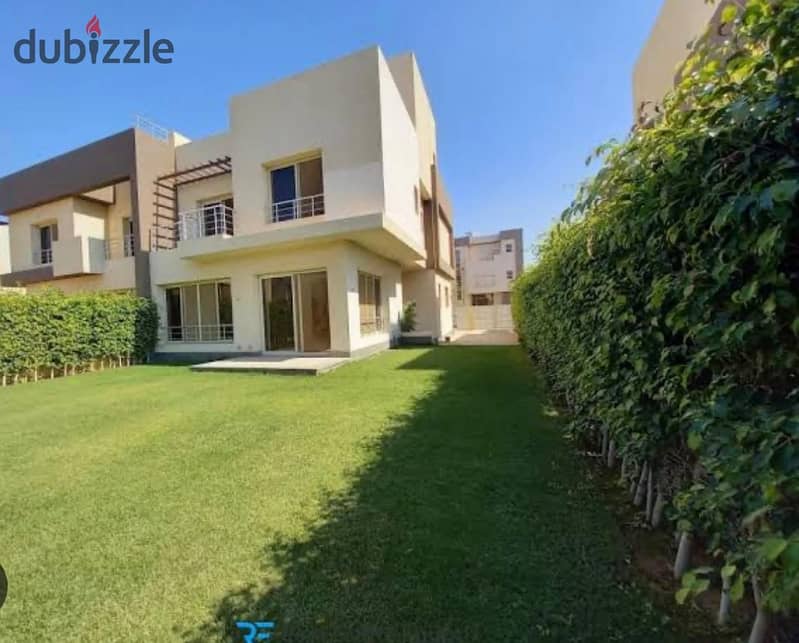 For sale, an independent villa in Grand Heights Compound, a unique location within the compound, on a landscaped landscape. The land area is 580 m and 6