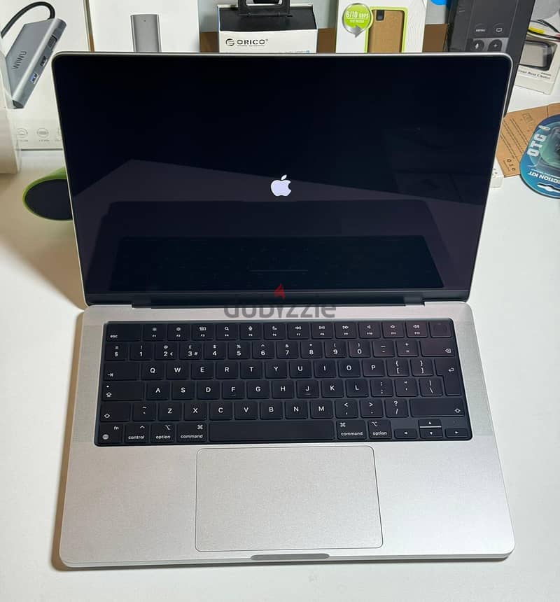 MacBook Pro (14-inch, M3 Pro , Ram 18GB,SSD 512GB, Nov 2023,Silver) 14