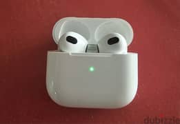 Apple airpods 3 حالة ممتازة بكامل حاجتها 0