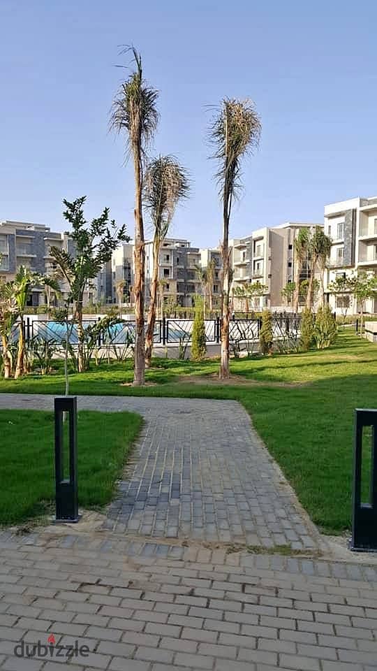 Apartment for sale 139 m immediate delivery in the heart of the Fifth Settlement Galleria Compound 5