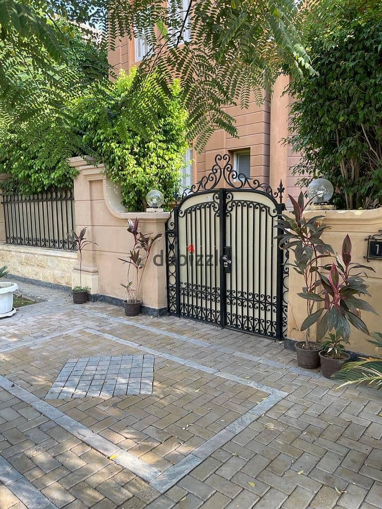 Standalone villa for sale in Legenda Sheikh Zayed, fully finished, with a swimming pool 3