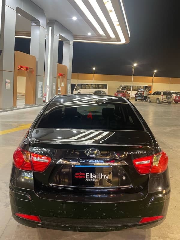 Hyundai Elantra 2019 6