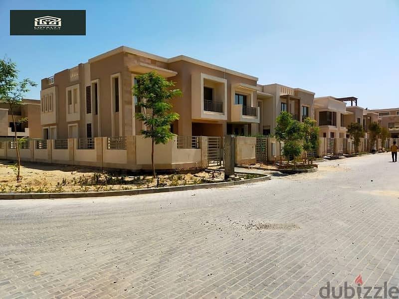 Townhouse for sale at a price lower than an apartment in Taj City for quick sale. new cairo 0