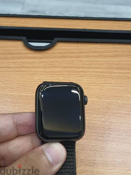 Apple Watch SE 1st Gen 44mm 1