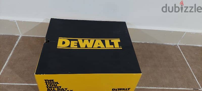 DEWALT SHOSE SIZE 41 new 7