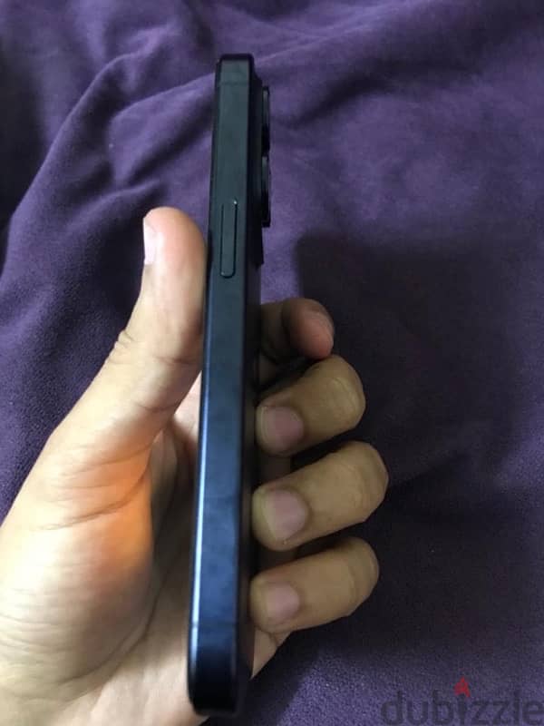 I phone 15 pro 256 GB middle east 3