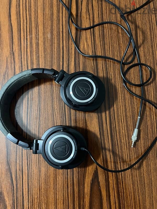 audio technica ath-m50 imported from USA 1