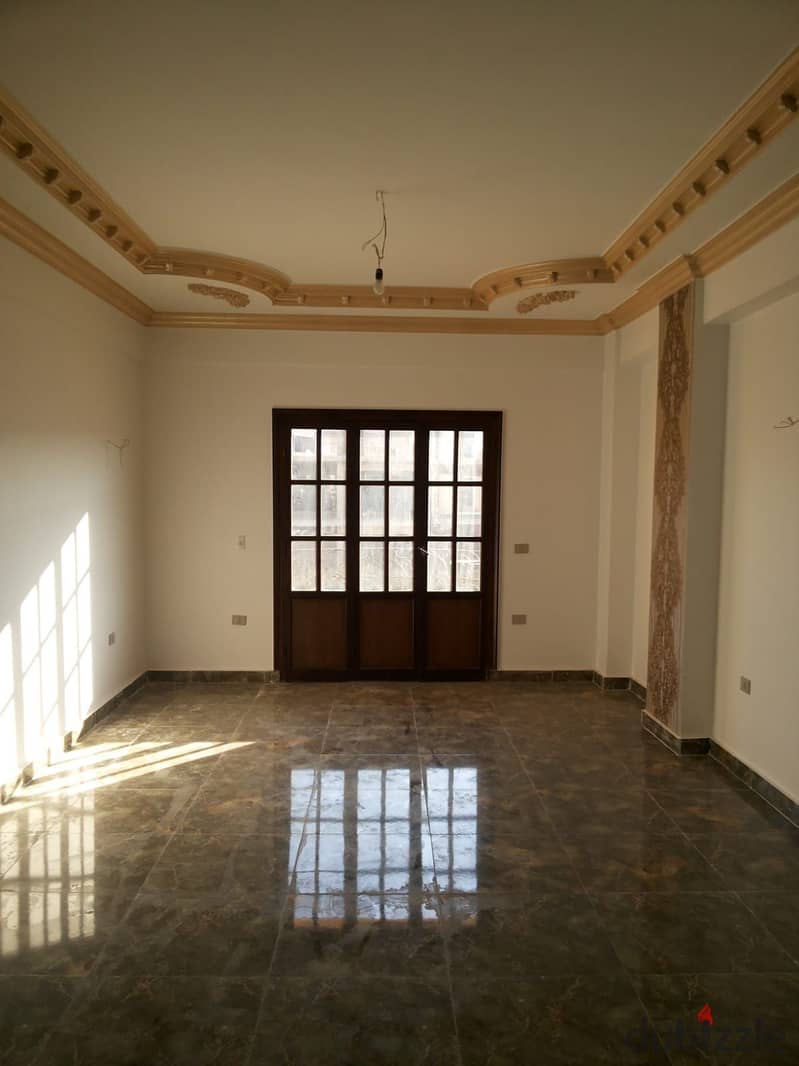 Apartment resale bahary fully finished Super Lux El Banafseg 4 villas 3