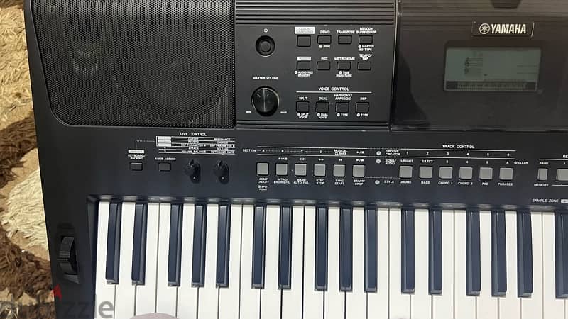 YAMAHA PSR-E463 PIANO FOR SALE ( USED ) 3