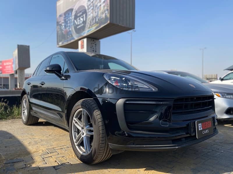 Porsche Macan 2024 - Mint condition 1