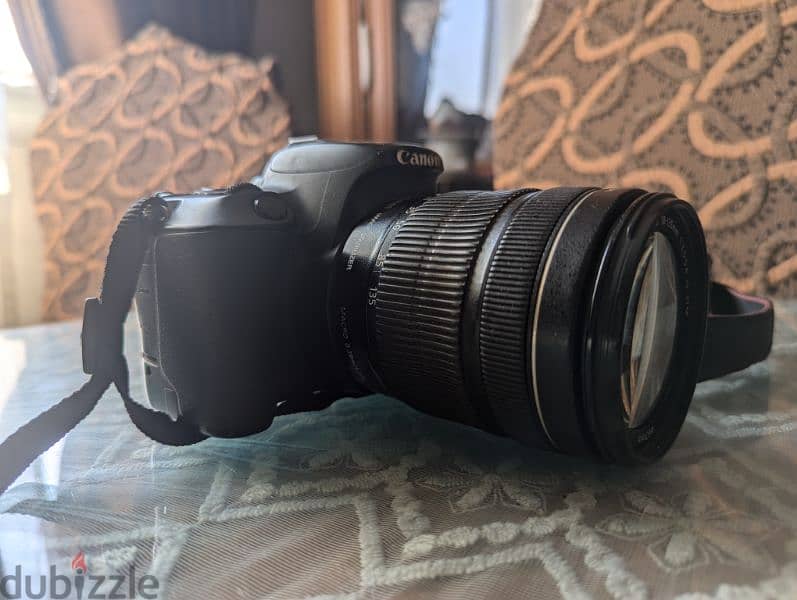 canon 200D معاها لينس 18-135 و العلبة و الشاحن 3