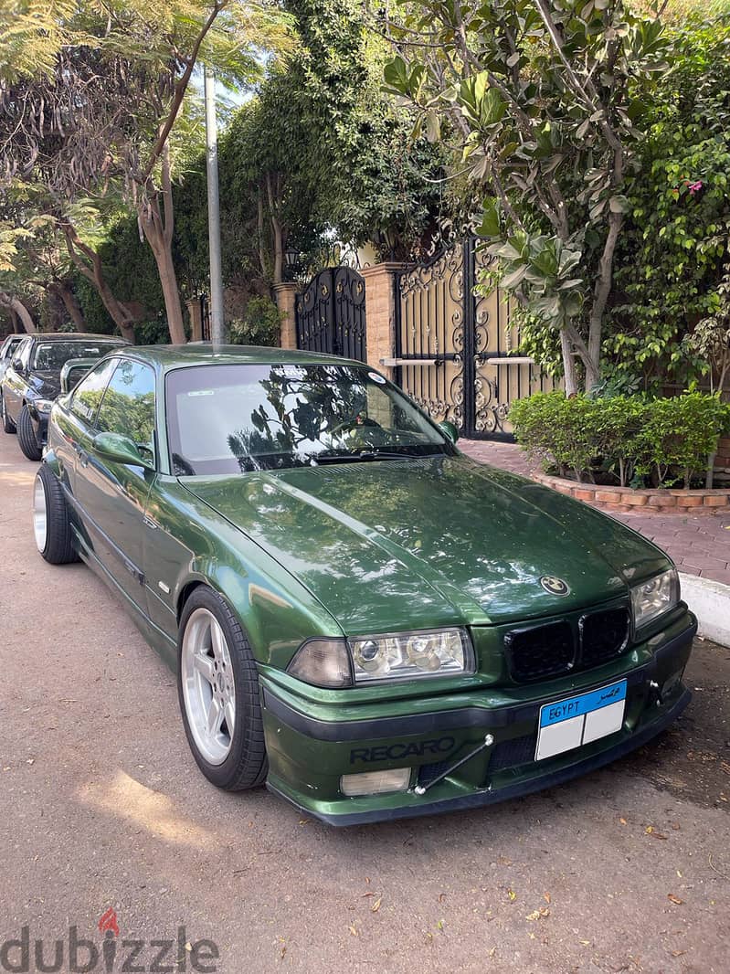 BMW E36 COUPE 1