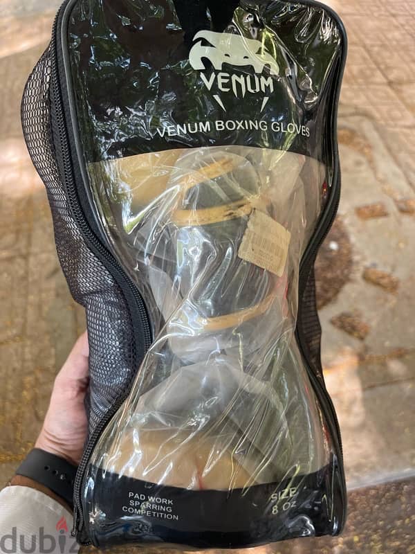 Venum Original Boxing Gloves 2