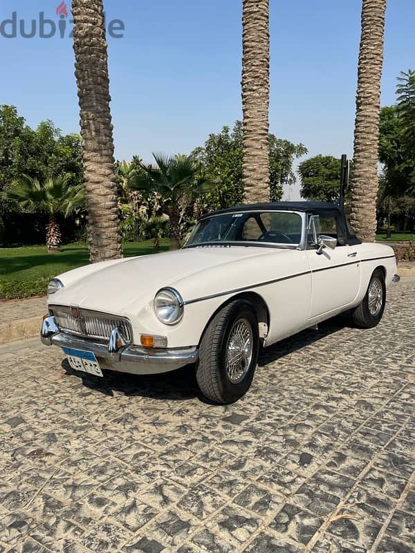 MG B 1971 Convertible 6