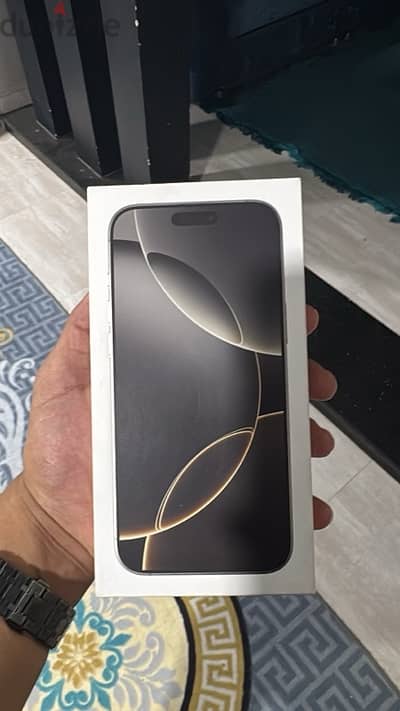 iphone 16 pro max 256Gb Natural Titanium