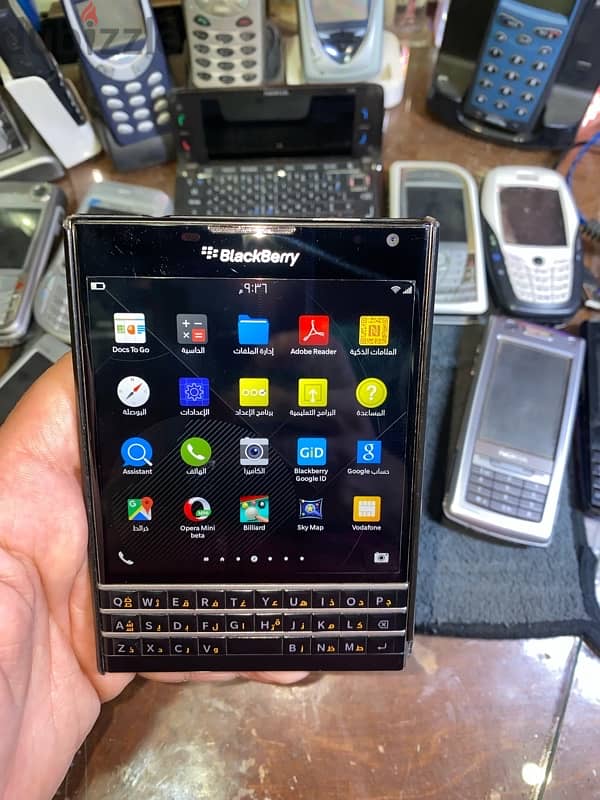 بلاك بيري باسبورت BlackBerry Passport 8