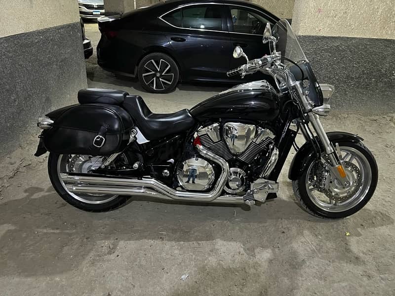 Honda VTX 1800 F 8000 MILES 1