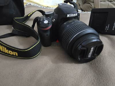 camera nikon d3200 with bag + lens + charger + memory card من السعوديه