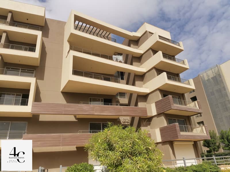 Apartment 184m ready to move for sale with lowest price 3 bedrooms with prime location in Palm hills new cairo 1