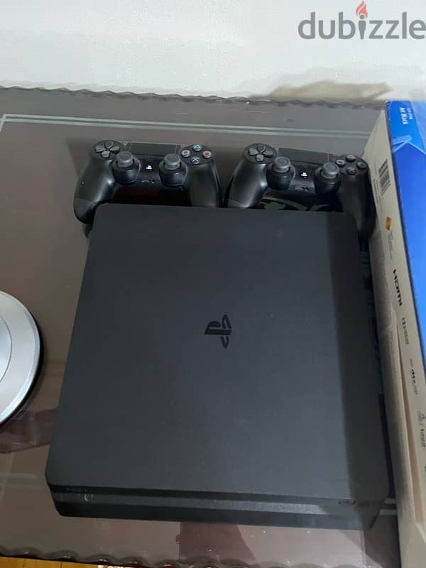 ps4 PlayStation 4 slim 1TB with box بلايستيشن ٤ سليم ١ تيرا 0