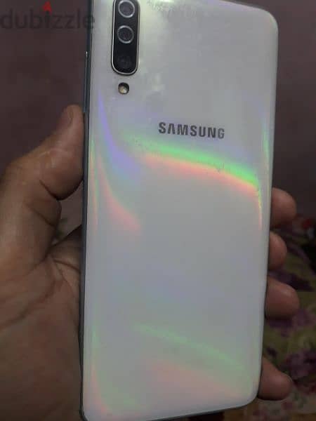 سامسونج Galaxy A70 حالته زيرو 1