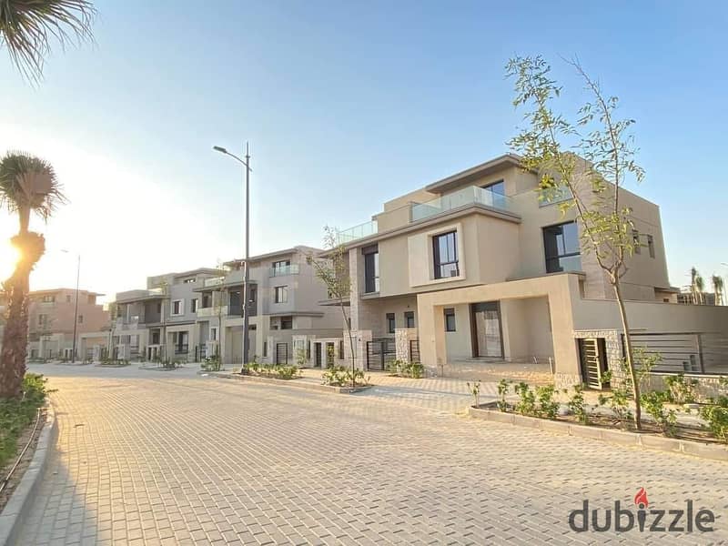 3-storey townhouse villa for immediate delivery from SODIC in the most luxurious compound in Sheikh Zayed, The Estates 3