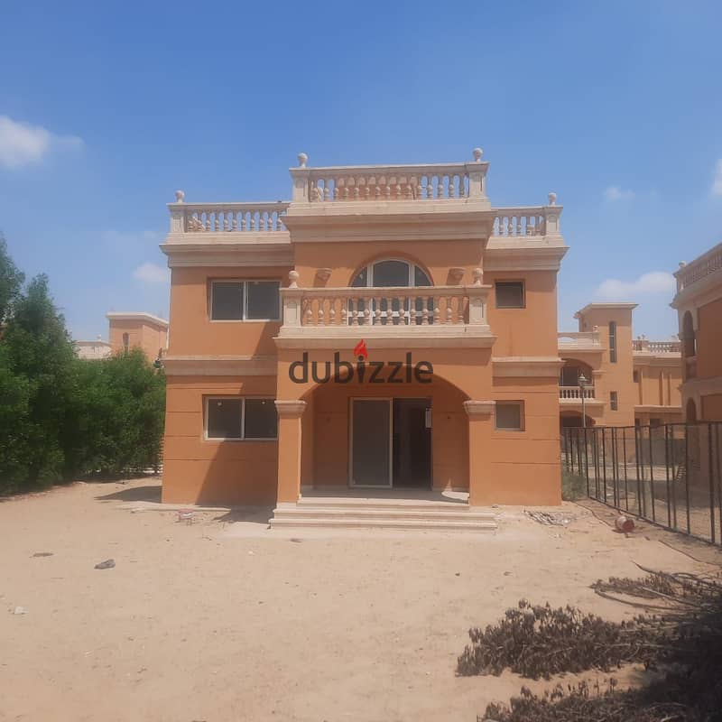 Villa for sale 170m in elsherouk city compound stella 7