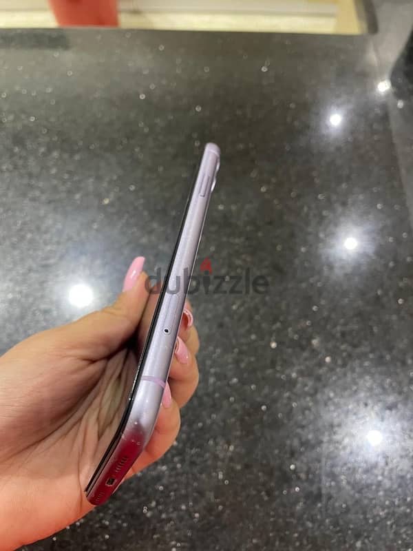 iPhone 11 - 128 Gb 3