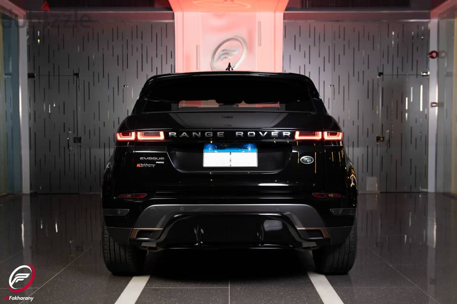 Land Rover Evoque 2023 16