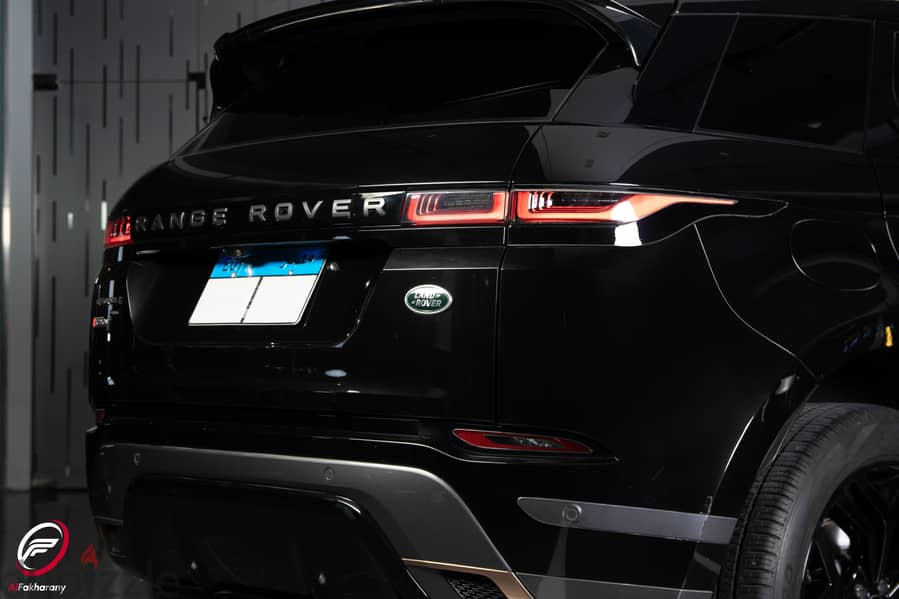 Land Rover Evoque 2023 18