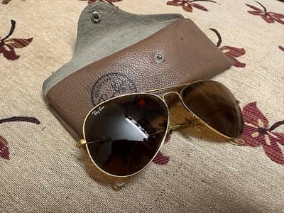 نظارة ray ban اصلي لم تستخدم