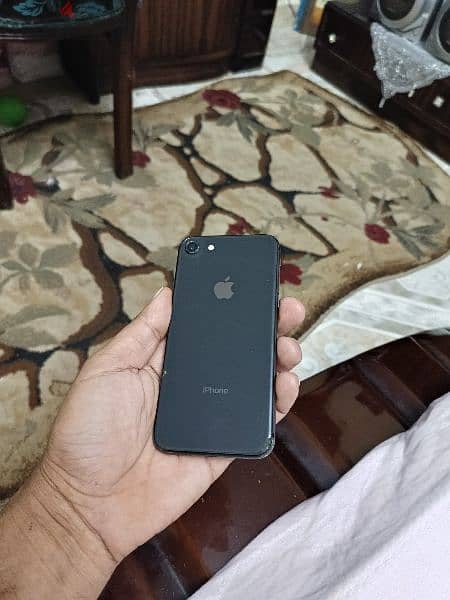 iPhone 8  128g 5