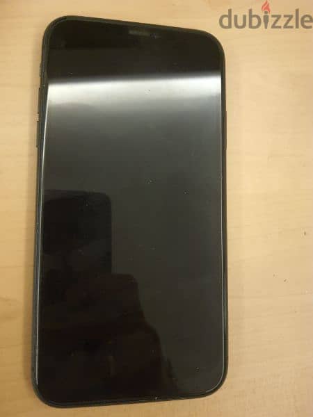 iPhone 11 Black 128 GB Battery 83% 3