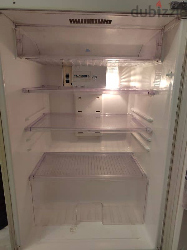 Toshiba Fridge / Very Good Condition 2