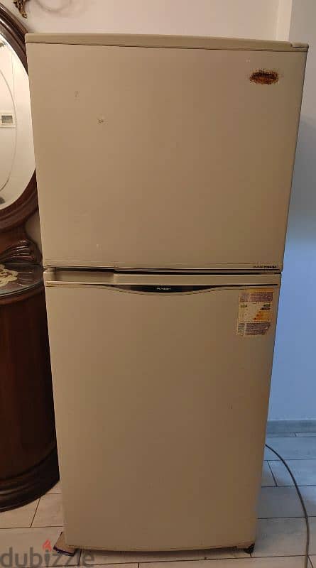 Toshiba Fridge / Very Good Condition 6