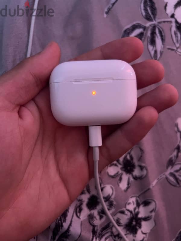 AirPods Pro 2 with MagSafe Charging Case (Lightning) 1