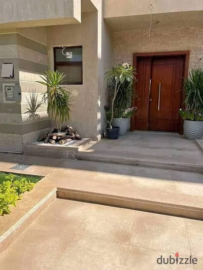 Villa For Sale 240M Prime Location in Taj City New Cairo