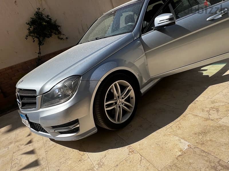 Mercedes-Benz C180 2014 10