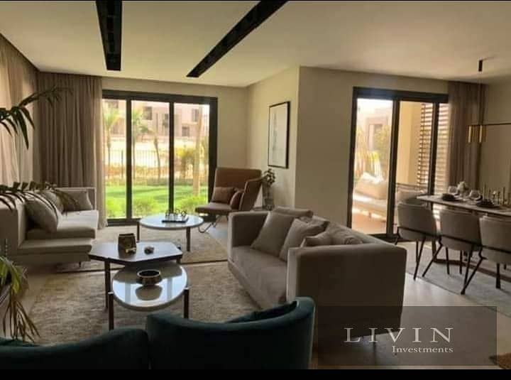 A separate villa with 3 floors, the largest area, 6 rooms, with a view of the lagoon, for sale in Stone Park Compound, Fifth Settlement,villas phase 2