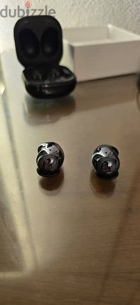 Samsung Galaxy Buds Live 8