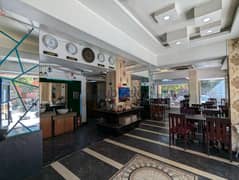 مطعم للبيع / RESTAURANT FOR SALE!!