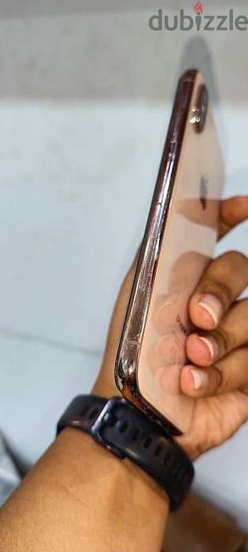 iphone XS 4